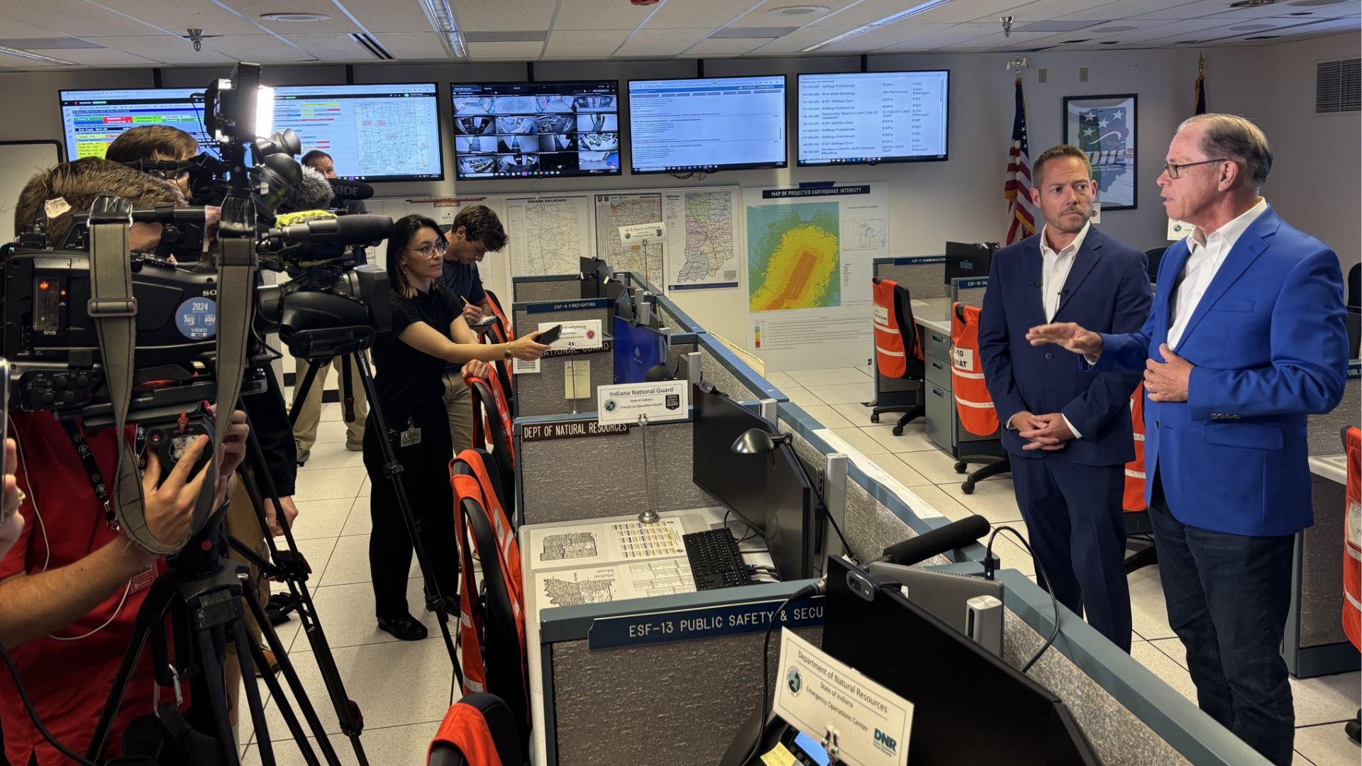 Governor Mike Braun spent last week moving from one Indiana community to another, tying together a message that stretched from new jobs in Evansville to public safety gains in southern Indiana, flood response in Lanesville and a quiet tribute to the state’s earliest days in Corydon.