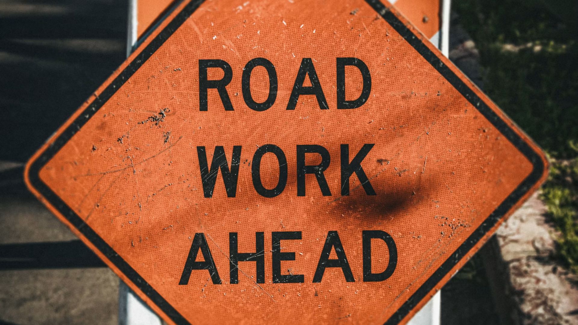 The closures are concentrated in the second half of the month and will affect key routes near Second, Rogers and Third streets. City officials say contractors are coordinating schedules to reduce overlap, but drivers should expect detours and changing conditions as the work moves forward.